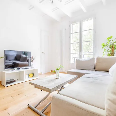 Superb - 2 Bdr 4 P - Pont De Grenelle Apartment